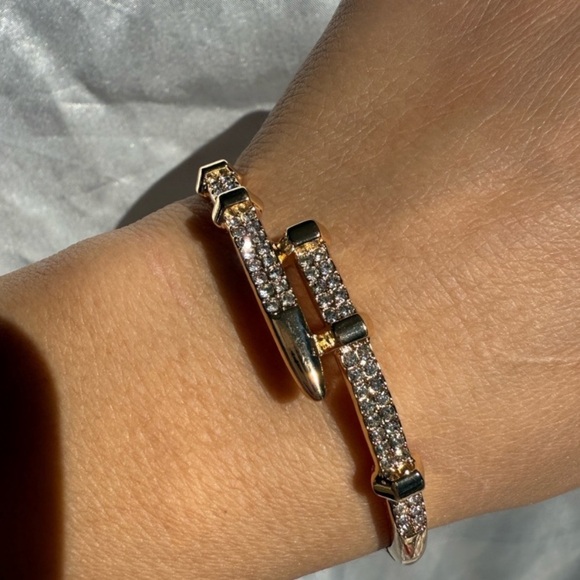 Diamond 18K gold color unique Bangle Bracelet - Picture 2 of 6